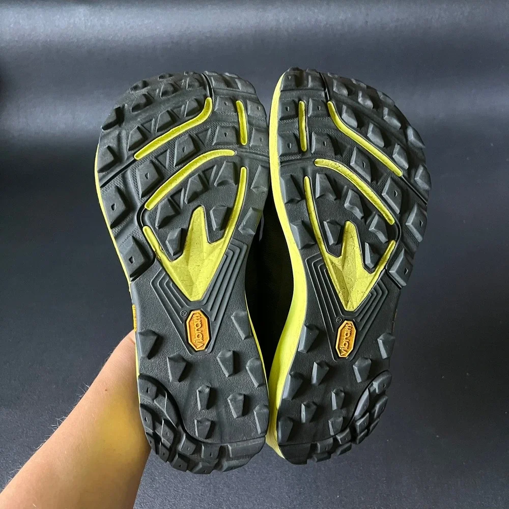 Topo Athletic MTN Racer 3 Mens 9.5 Trail Running Shoes Black Lime Vibram ZipFoam